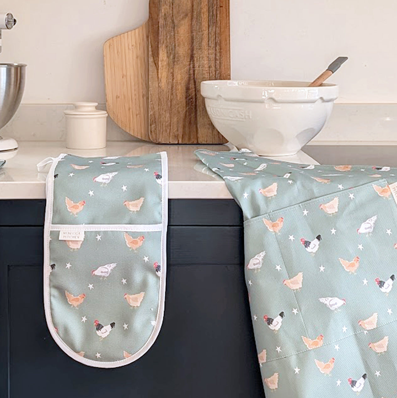 Green Chicken Double Oven Gloves
