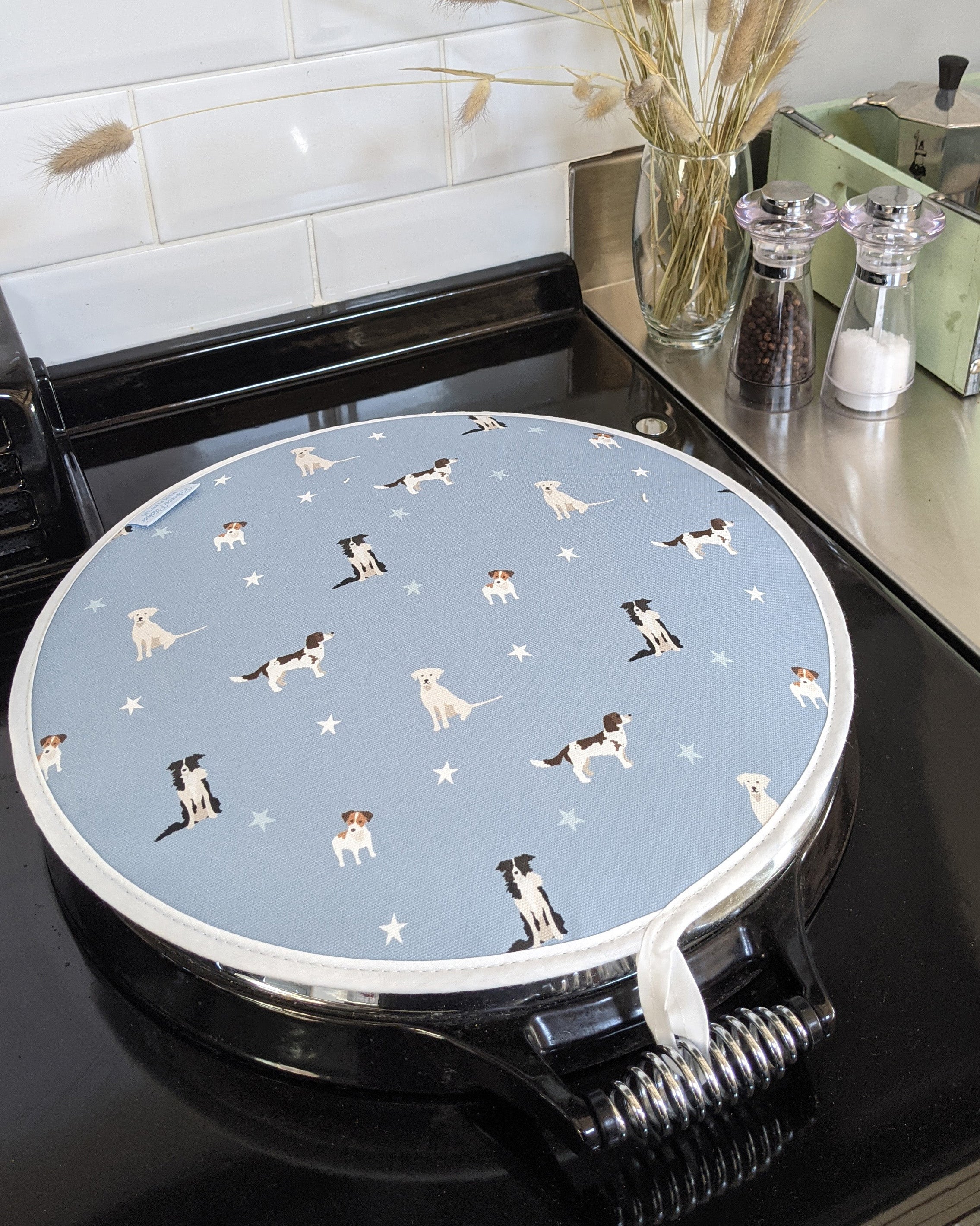 Dogs Circular Hob Cover