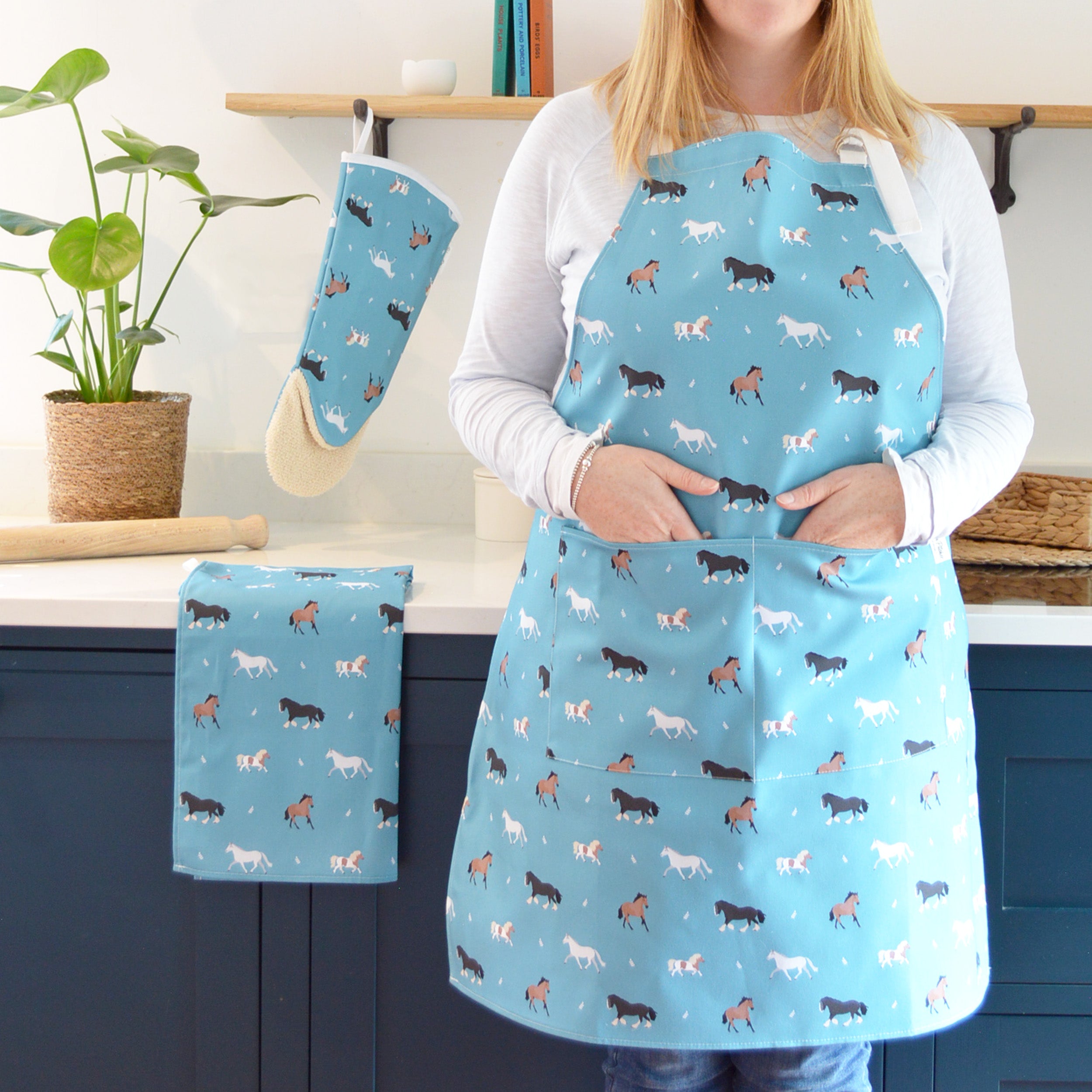 Blue Teal Horse Apron Tea Towel and Oven Mitt